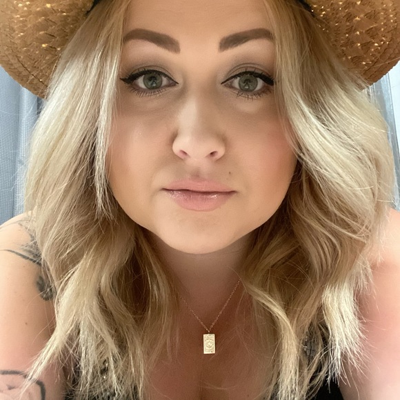 Meet the Posher - Picture 1 of 2